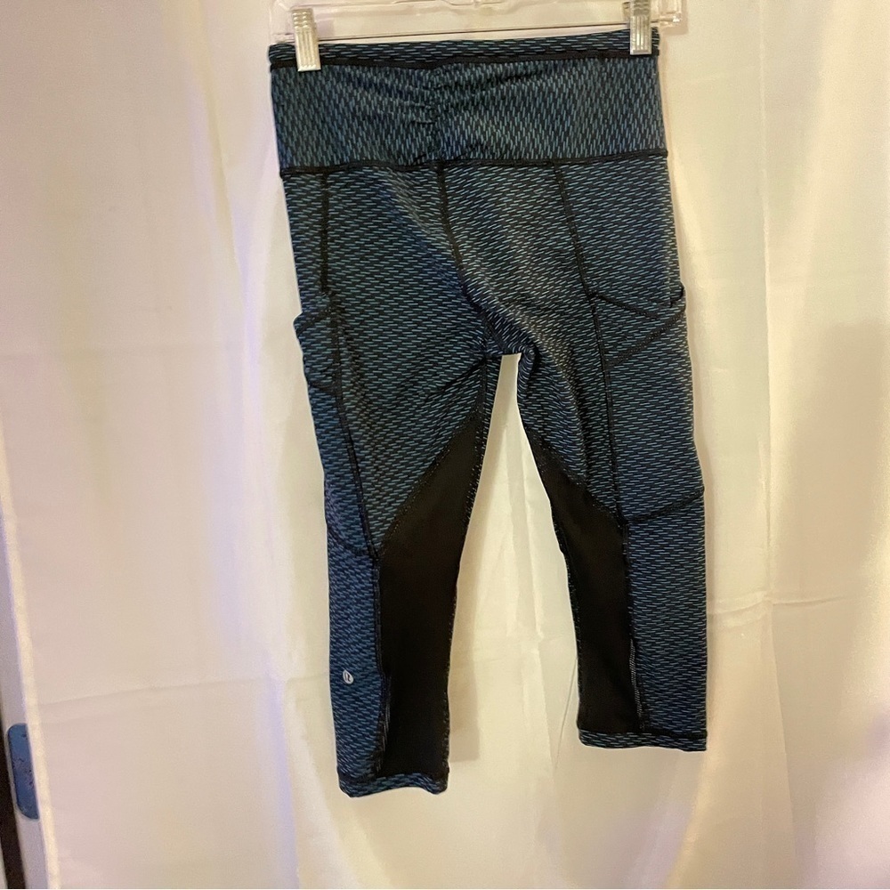 Lululemon Outrun 17" Crop Legging Score Jacquard Black Indian Ocean size 6 - Picture 5 of 8